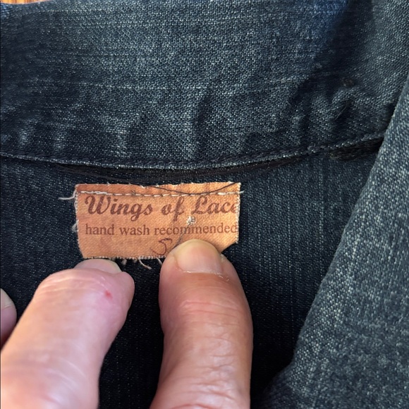 UPCYCLED DENIM JEAN JACKET WITH LACE AND EMBROIDERY - Picture 2 of 7